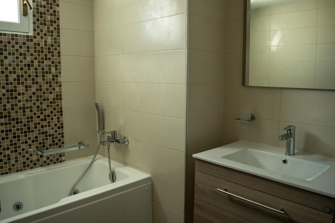 Niriides Luxury Villas Chersonissos Buitenkant foto